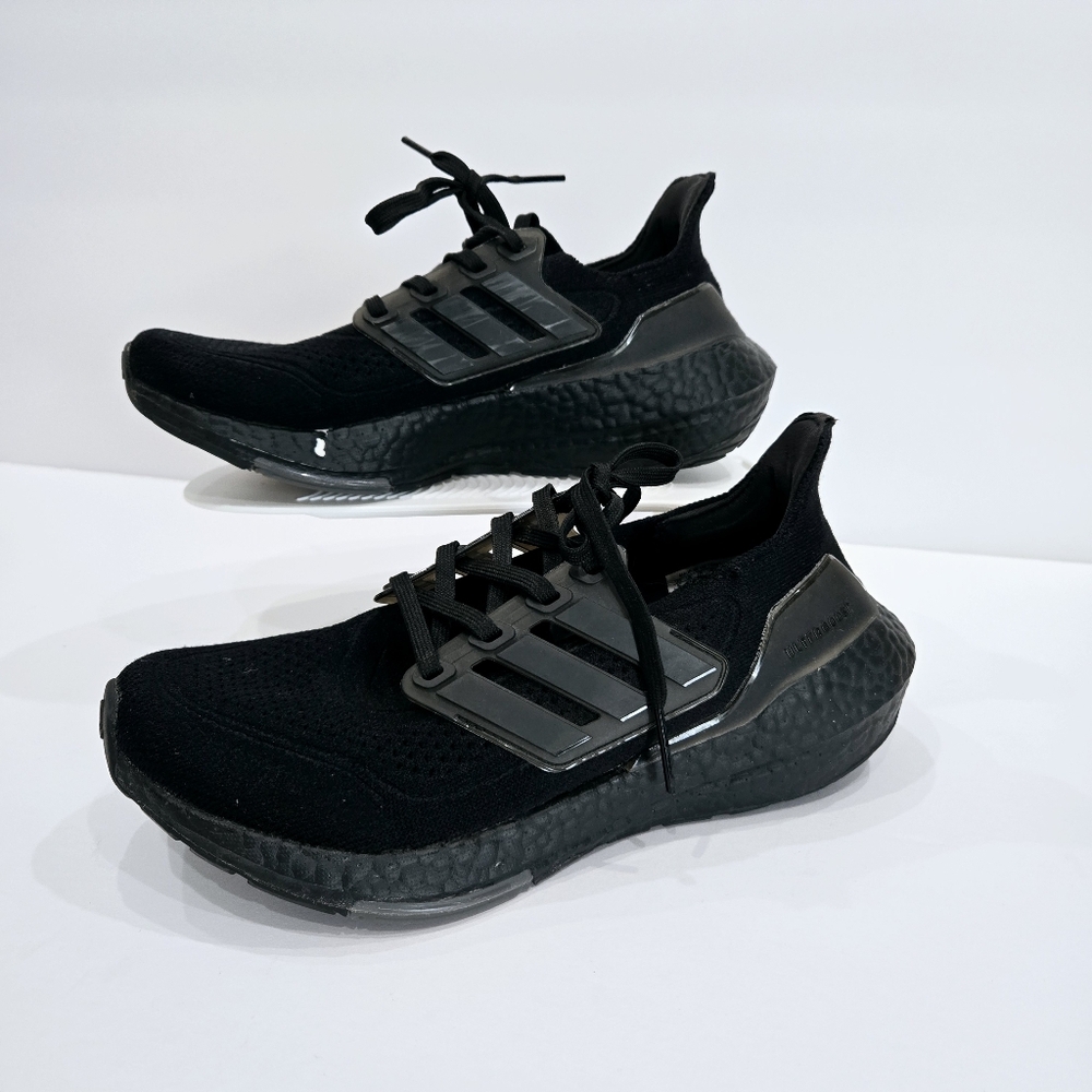Adidas UltraBoost Womens Size 5 Black Lace up Low top Ocean Plastic